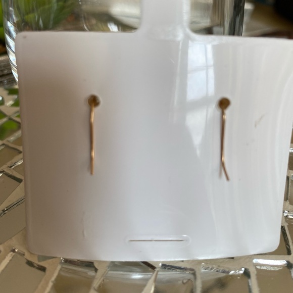 10 KT gold Peridot / CZ earrings - Picture 5 of 5